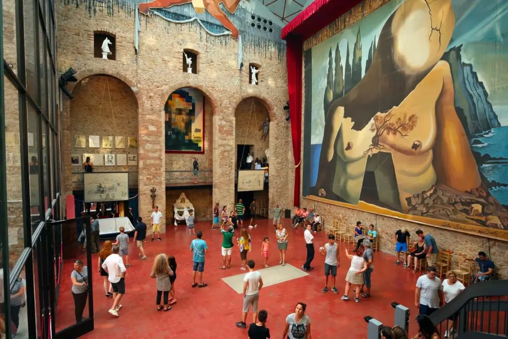 Bảo tàng-Nhà hát Dalí – Tác phẩm vĩ đại cuối cùng của nghệ sĩ siêu thực